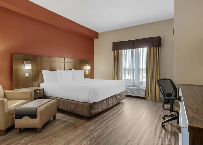 Best Western Plus Winnipeg West